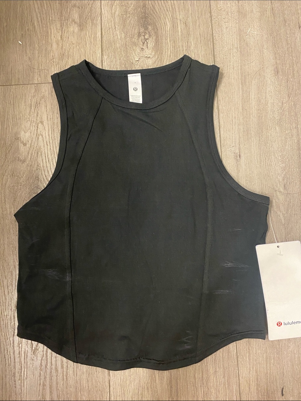 lululemon athletica Black Sleeveless Cropped Tank Top